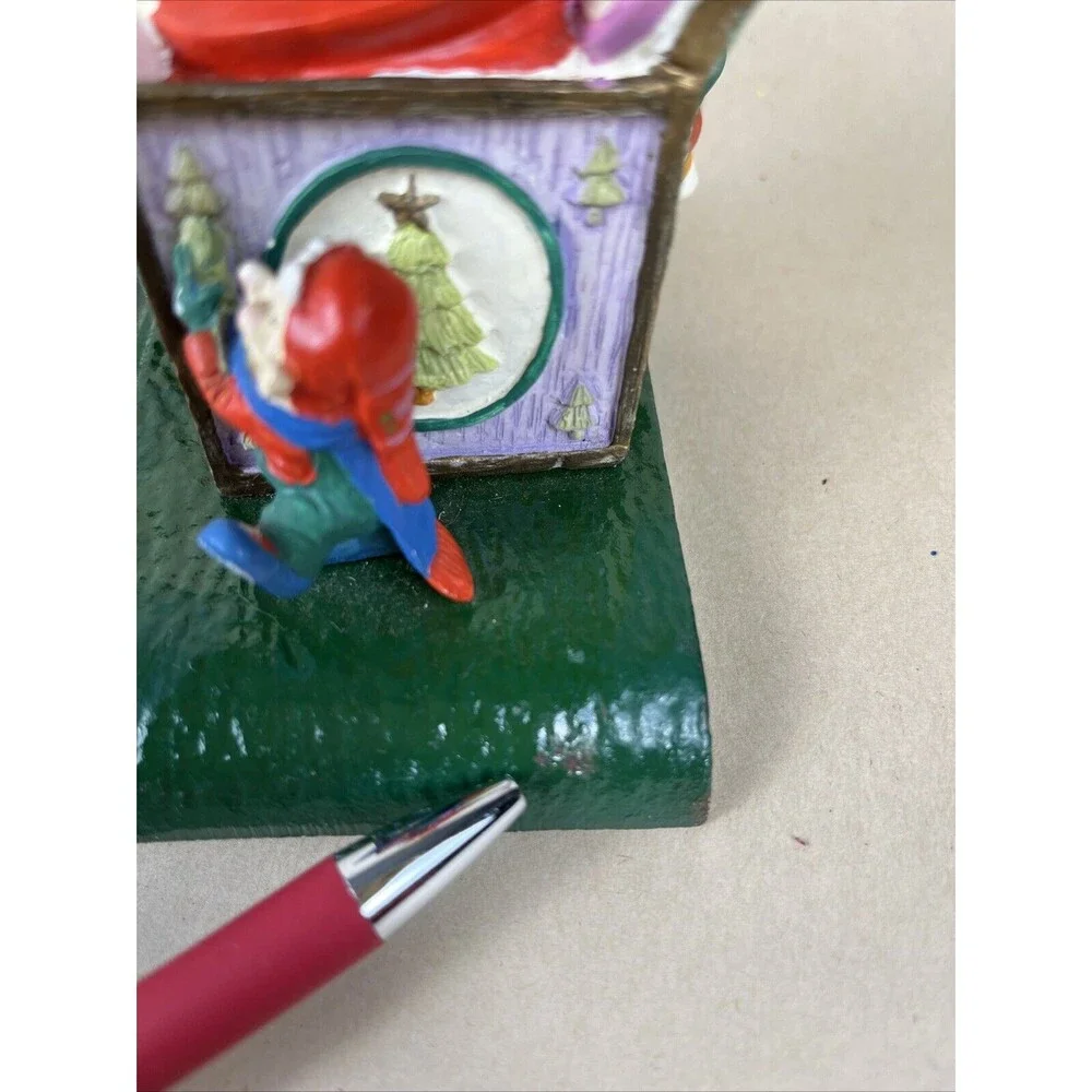 Vintage‎ Giny Inc Cast Iron Santa In A Box Adjustable Christmas Stocking Holder